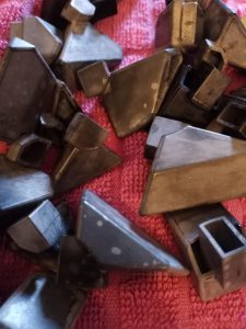 does acetone remove adhesive